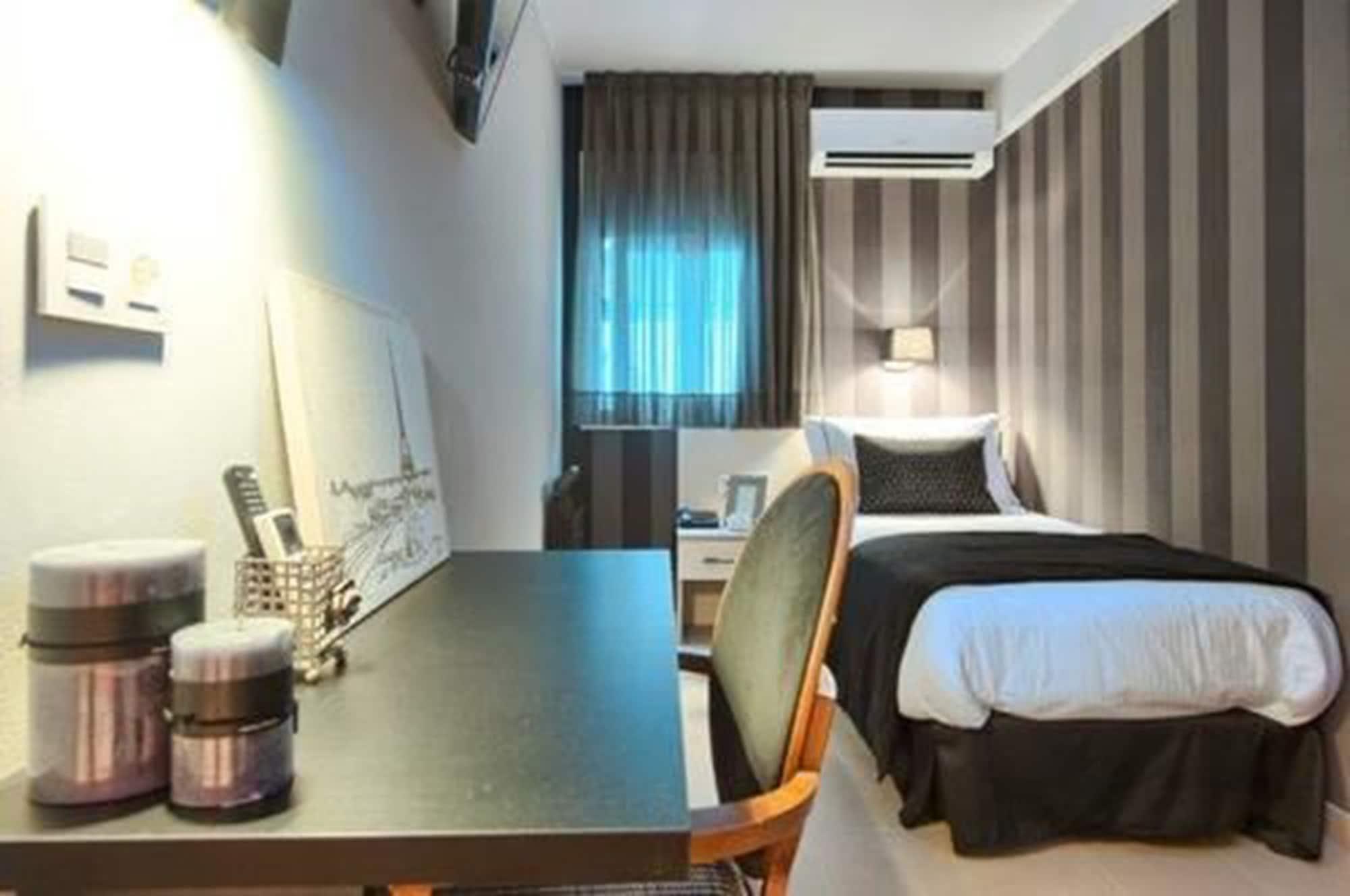 New Hotel Colon Матаро Екстер'єр фото
