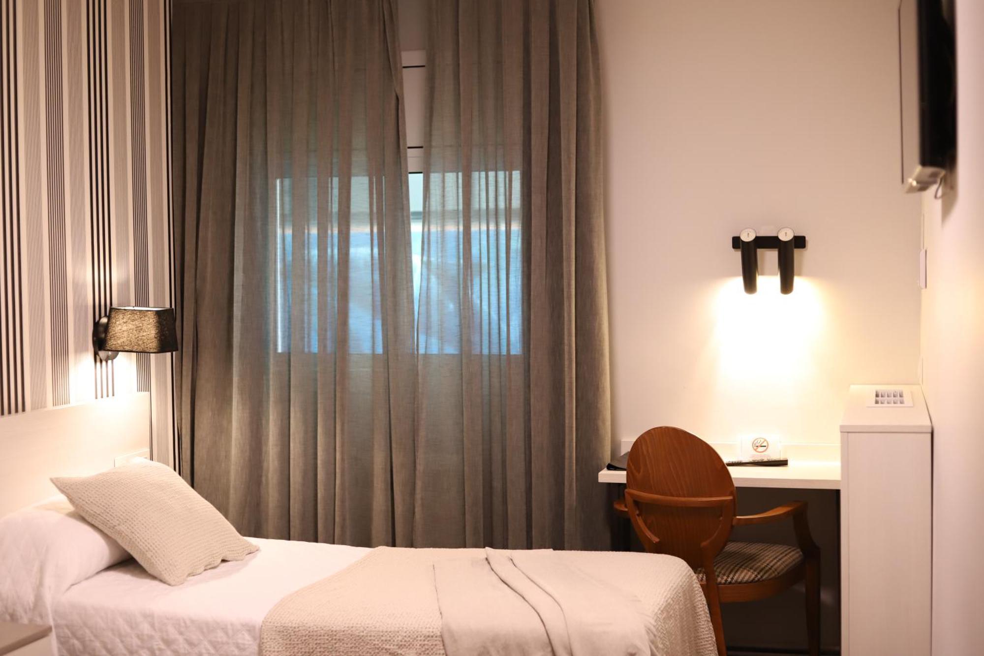New Hotel Colon Матаро Екстер'єр фото
